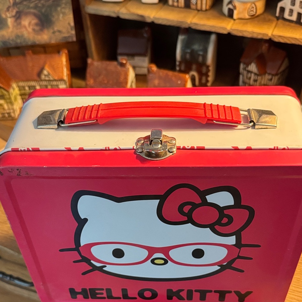 Hello Kitty Red Lunchbox - Picture 8 of 10